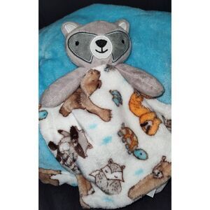 Le Bebe Favorite Baby Raccoon Security Blanket and Lovey set New without tags.